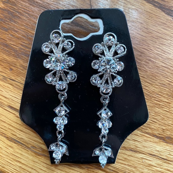 Formal | Bridal Earrings - Picture 2 of 4